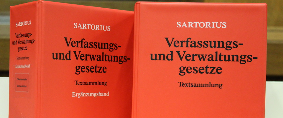 gesetzbücher